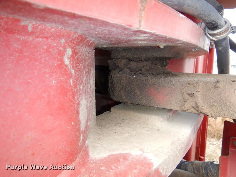 image for item DM2334 2001 Case IH STX440 QuadTrac  4WD tractor