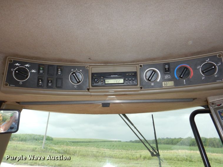 image for item DM2334 2001 Case IH STX440 QuadTrac  4WD tractor