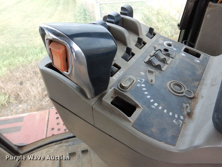 image for item DM2334 2001 Case IH STX440 QuadTrac  4WD tractor