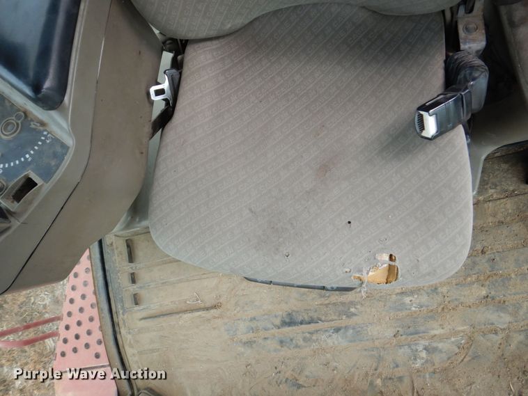 image for item DM2334 2001 Case IH STX440 QuadTrac  4WD tractor