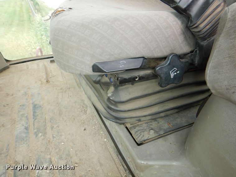 image for item DM2334 2001 Case IH STX440 QuadTrac  4WD tractor