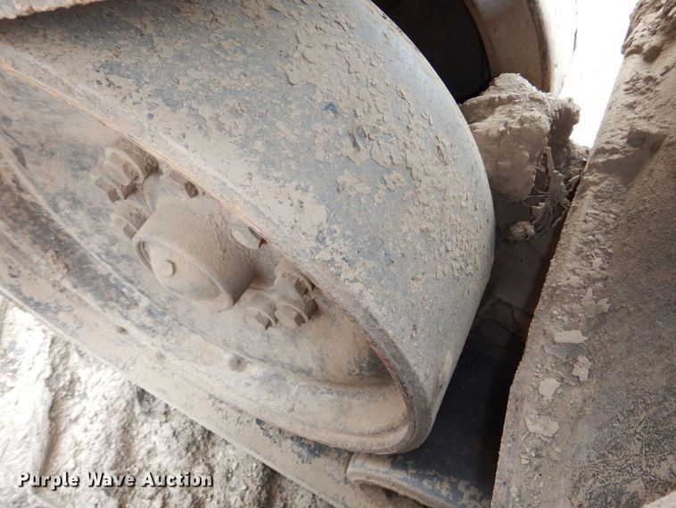 image for item DM2334 2001 Case IH STX440 QuadTrac  4WD tractor