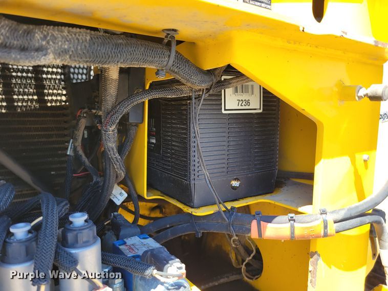 image for item DM2349 2014 Carlson CP100  paver