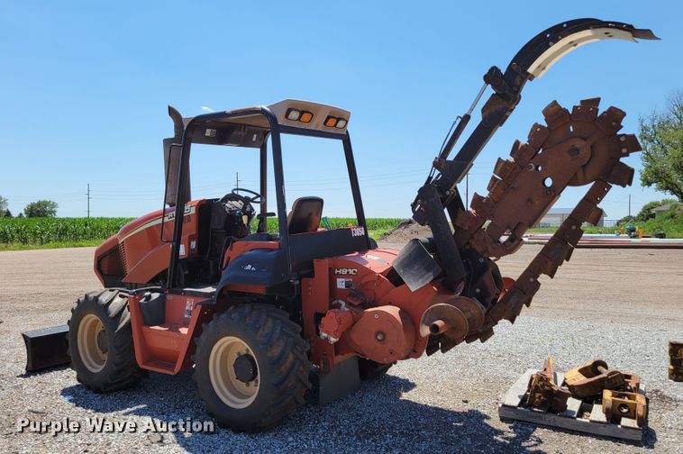 image for item DM2350 2008 Ditch Witch RT115  trencher