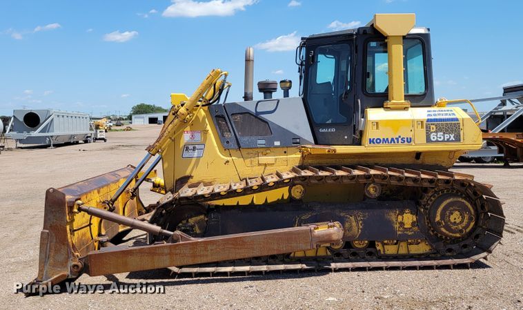 image for item DM2352 2004 Komatsu D65PX-15  dozer