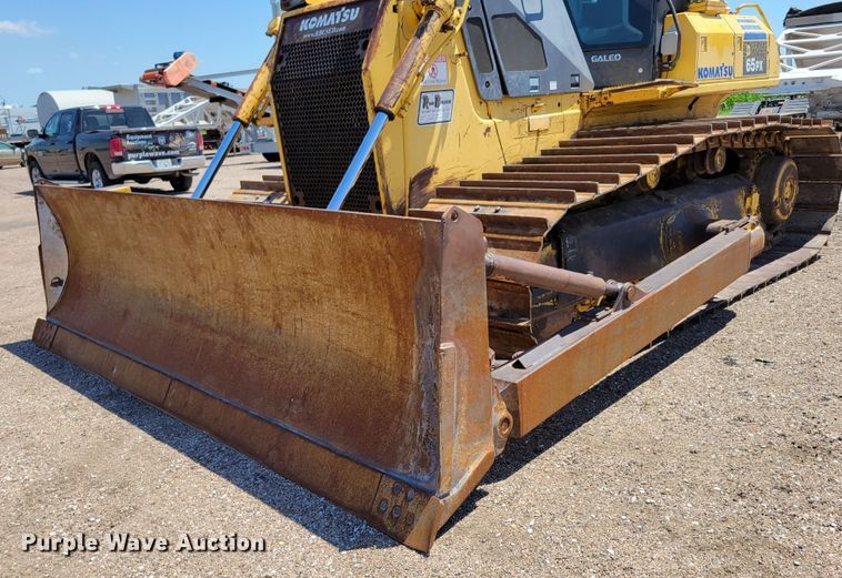 image for item DM2352 2004 Komatsu D65PX-15  dozer