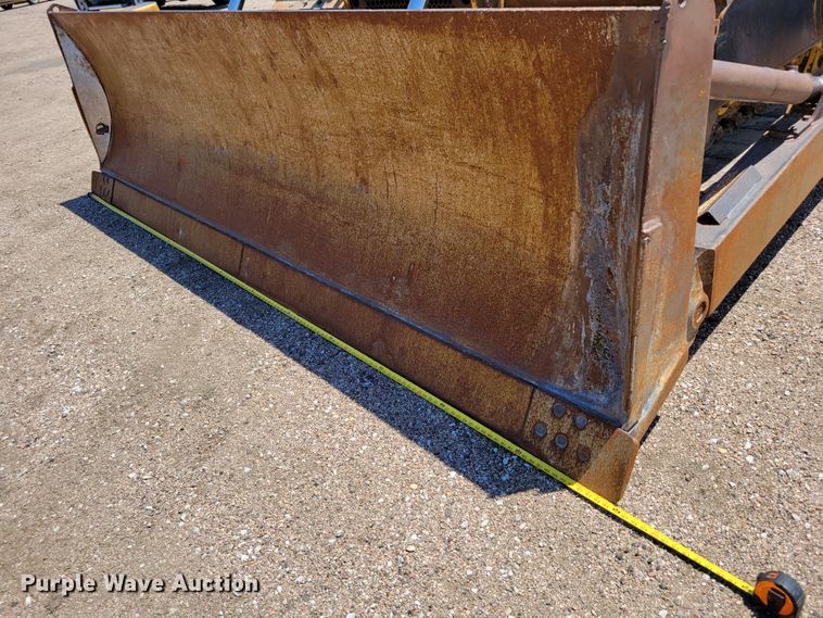 image for item DM2352 2004 Komatsu D65PX-15  dozer