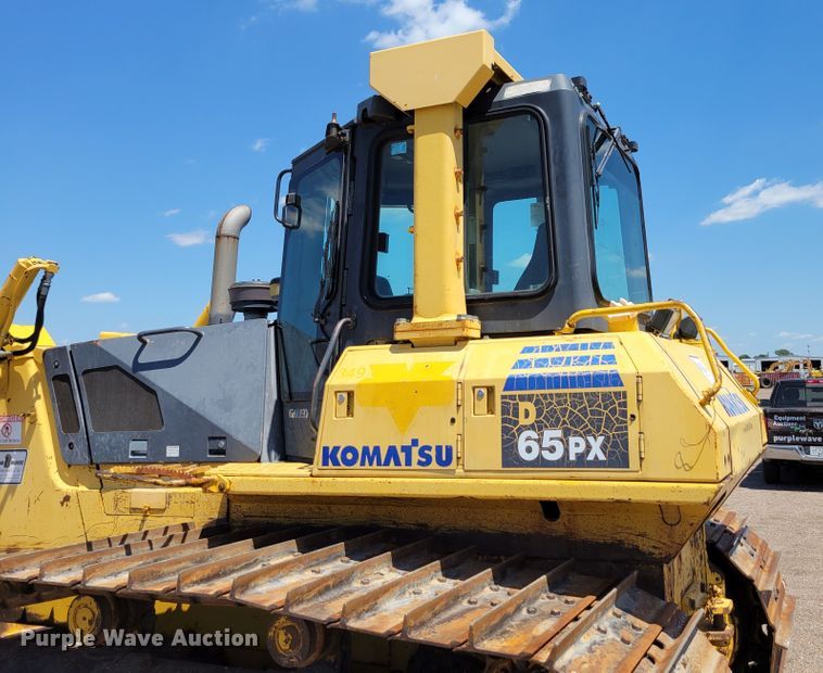 image for item DM2352 2004 Komatsu D65PX-15  dozer