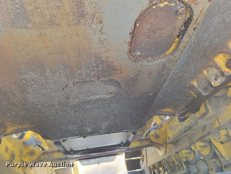 image for item DM2352 2004 Komatsu D65PX-15  dozer