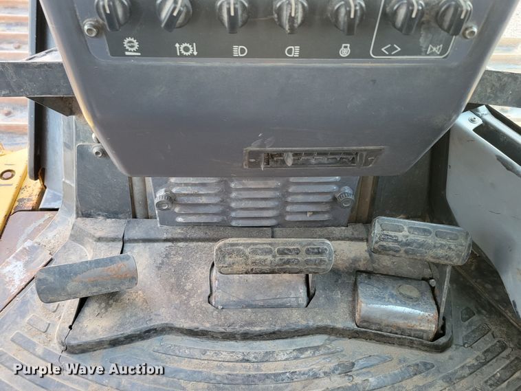image for item DM2352 2004 Komatsu D65PX-15  dozer