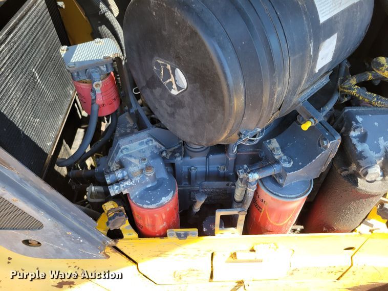 image for item DM2352 2004 Komatsu D65PX-15  dozer