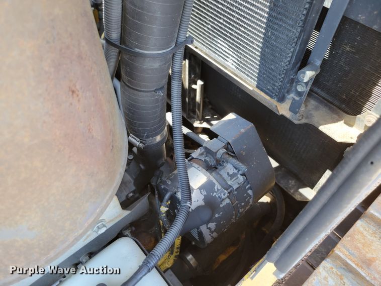 image for item DM2352 2004 Komatsu D65PX-15  dozer