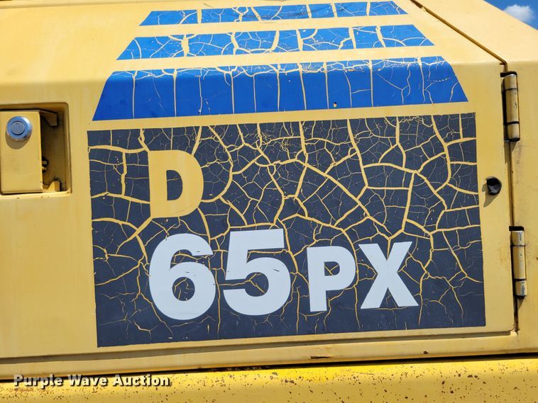 image for item DM2352 2004 Komatsu D65PX-15  dozer
