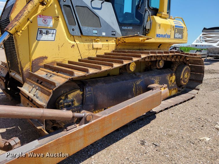 image for item DM2352 2004 Komatsu D65PX-15  dozer
