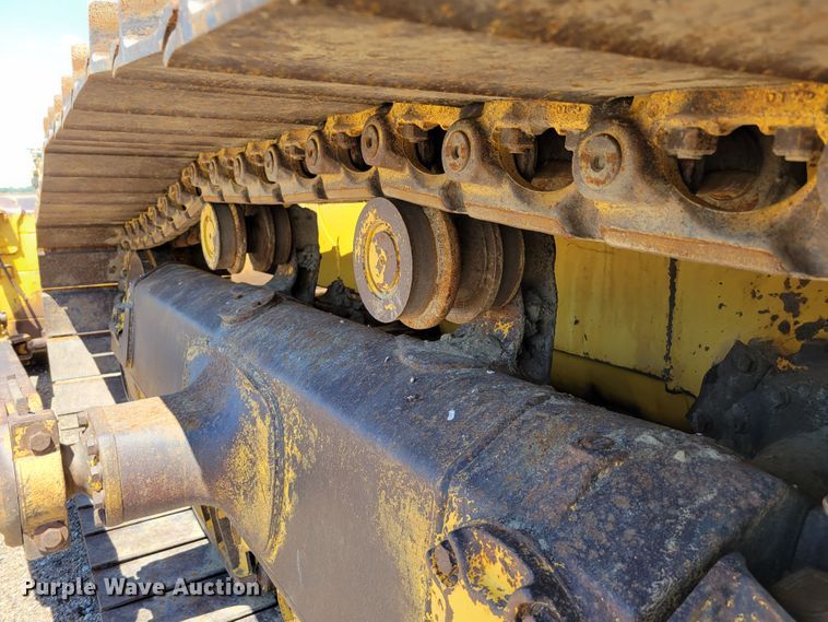 image for item DM2352 2004 Komatsu D65PX-15  dozer