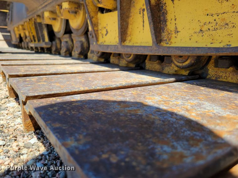 image for item DM2352 2004 Komatsu D65PX-15  dozer