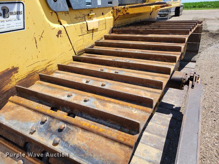 image for item DM2352 2004 Komatsu D65PX-15  dozer