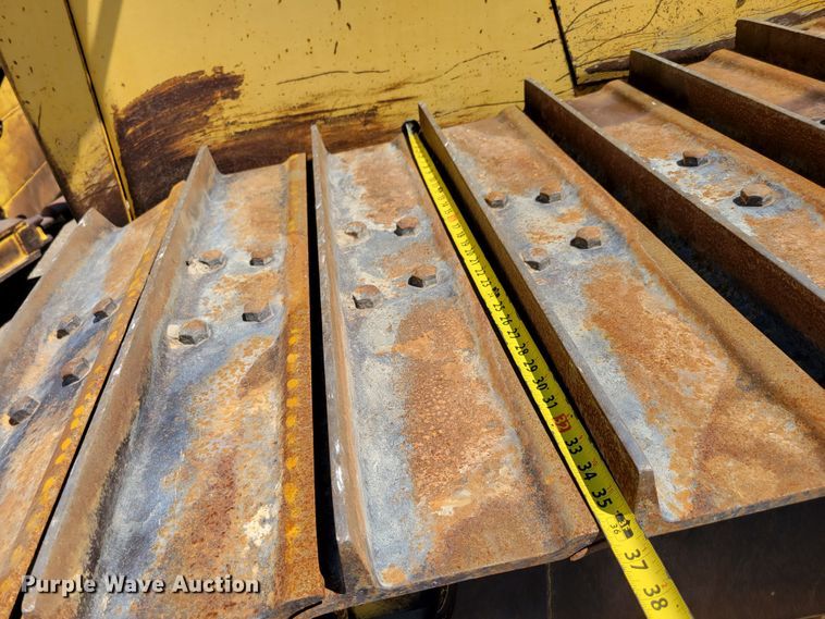 image for item DM2352 2004 Komatsu D65PX-15  dozer