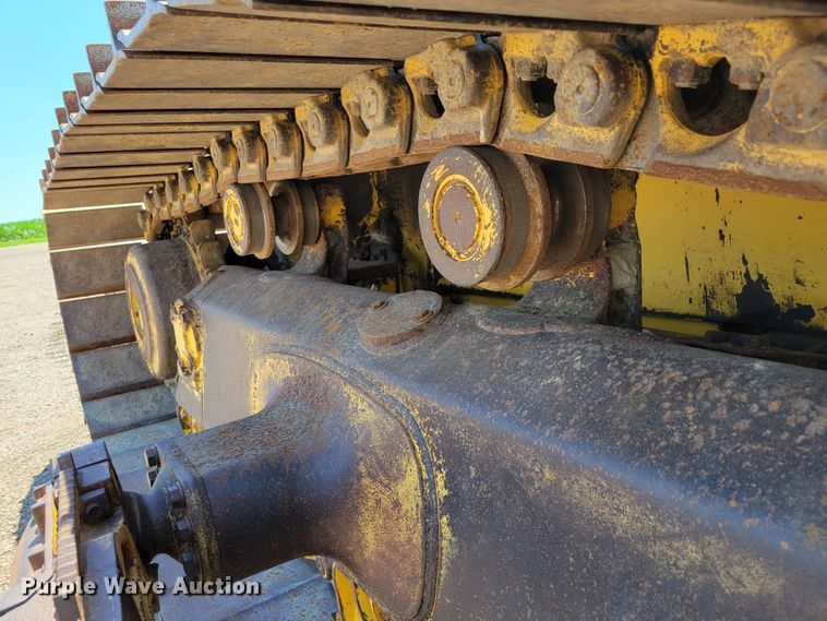 image for item DM2352 2004 Komatsu D65PX-15  dozer