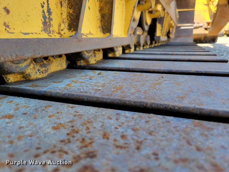 image for item DM2352 2004 Komatsu D65PX-15  dozer