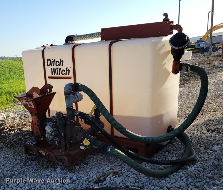 image for item DM2363 2001 Ditch Witch FM13  fluid mixing system