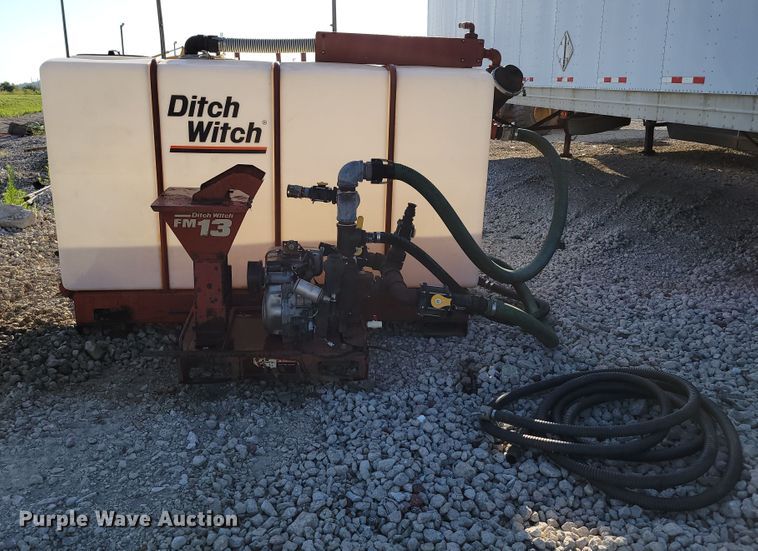image for item DM2363 2001 Ditch Witch FM13  fluid mixing system