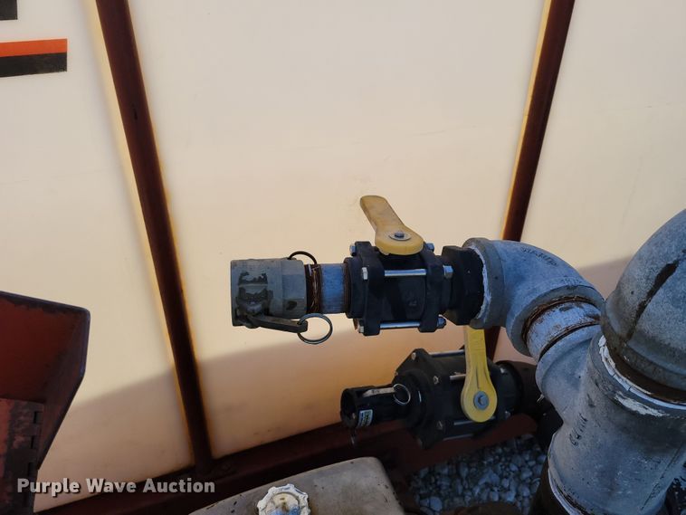 image for item DM2363 2001 Ditch Witch FM13  fluid mixing system