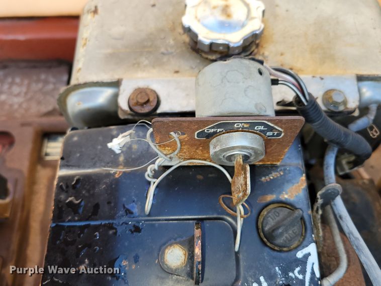 image for item DM2363 2001 Ditch Witch FM13  fluid mixing system