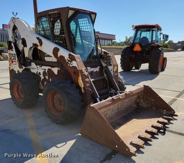 image for item DM2378 2008 Bobcat S250  skid steer loader