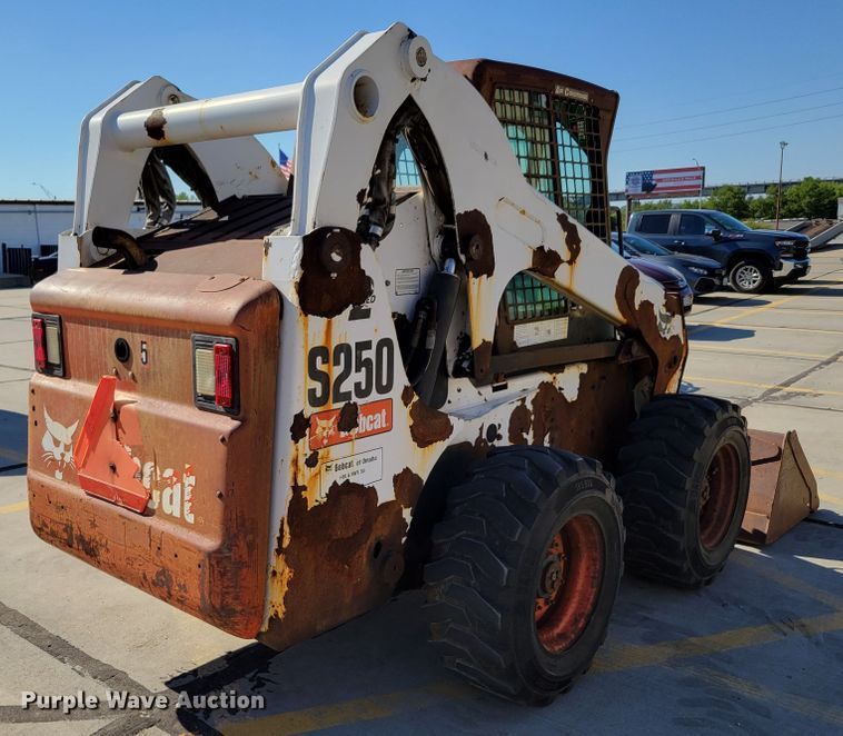 image for item DM2378 2008 Bobcat S250  skid steer loader