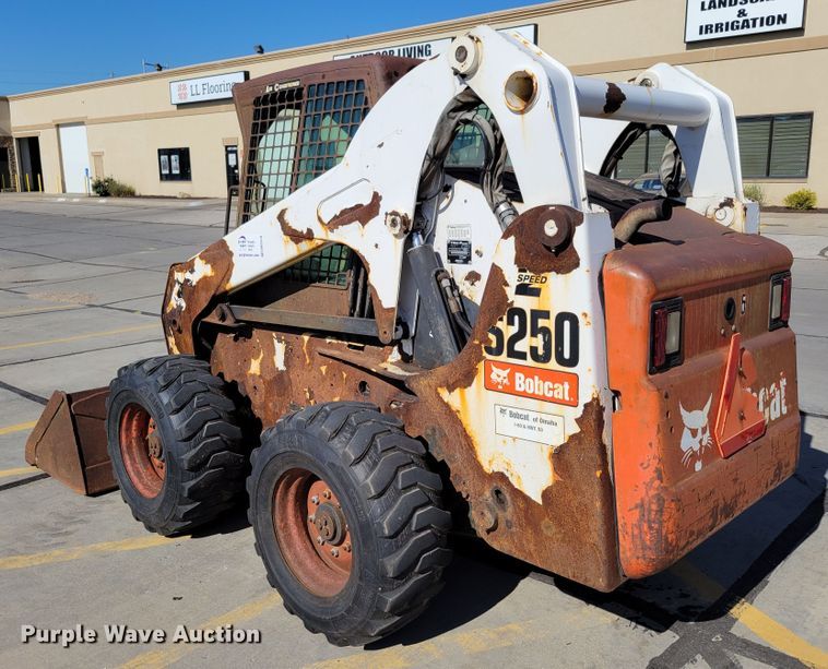 image for item DM2378 2008 Bobcat S250  skid steer loader