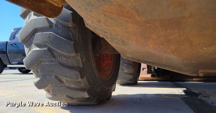 image for item DM2378 2008 Bobcat S250  skid steer loader