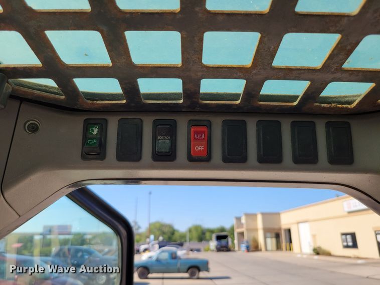 image for item DM2378 2008 Bobcat S250  skid steer loader