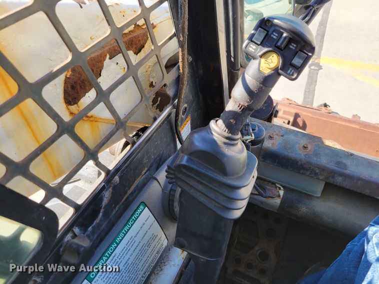 image for item DM2378 2008 Bobcat S250  skid steer loader