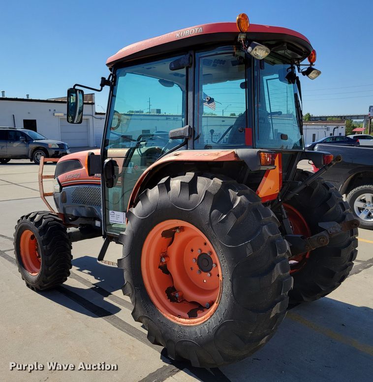 image for item DM2379 Kubota L4240  MFWD tractor