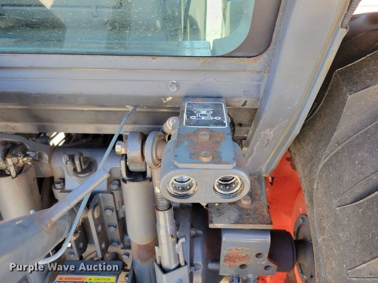 image for item DM2379 Kubota L4240  MFWD tractor