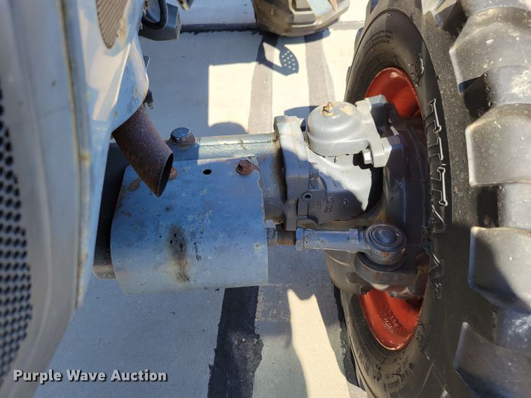 image for item DM2379 Kubota L4240  MFWD tractor