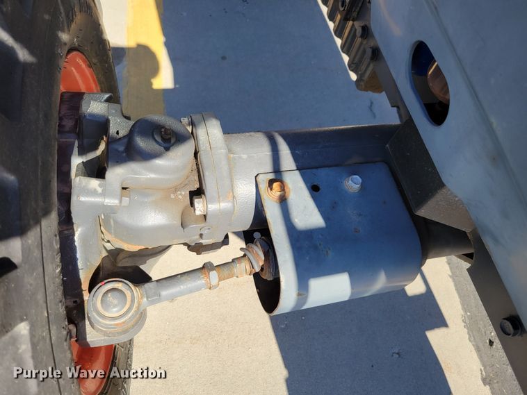 image for item DM2379 Kubota L4240  MFWD tractor