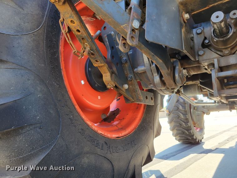 image for item DM2379 Kubota L4240  MFWD tractor