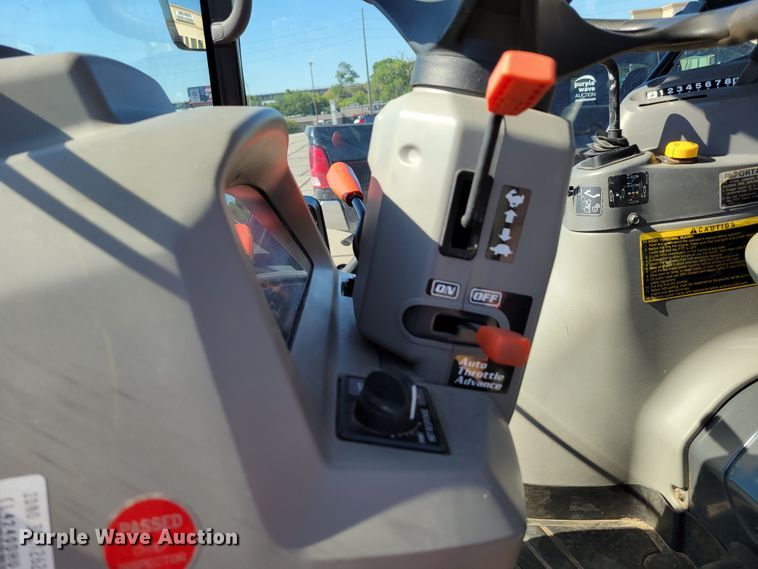 image for item DM2379 Kubota L4240  MFWD tractor