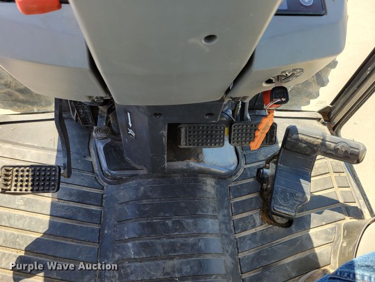 image for item DM2379 Kubota L4240  MFWD tractor