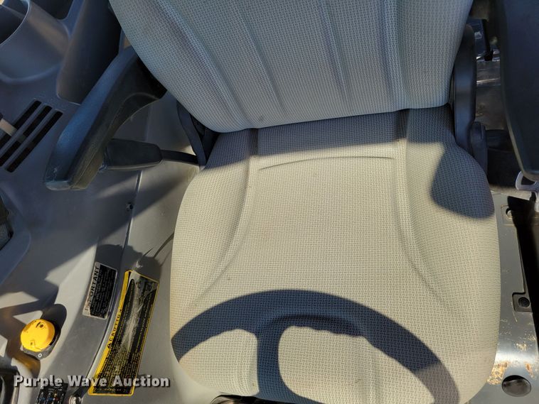 image for item DM2379 Kubota L4240  MFWD tractor