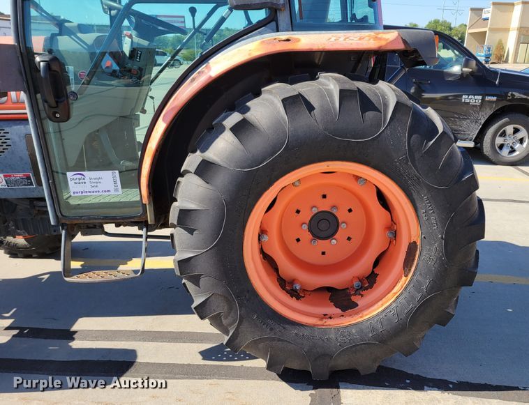 image for item DM2379 Kubota L4240  MFWD tractor