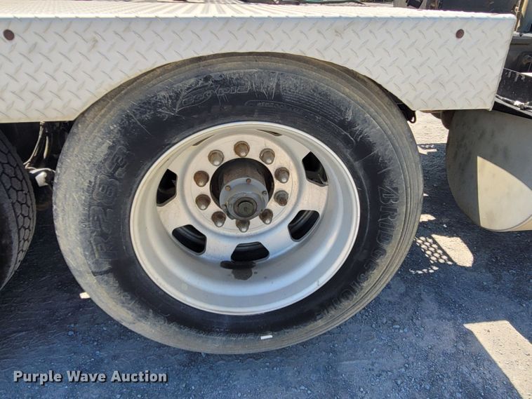 image for item DM4181 2015 Kenworth T880  semi truck