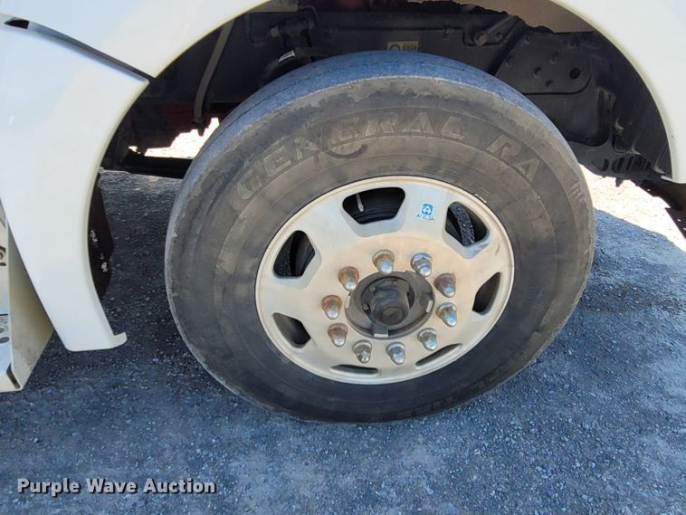 image for item DM4181 2015 Kenworth T880  semi truck