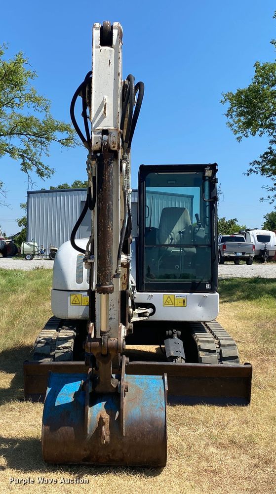 image for item DM4222 2003 Bobcat 442  mini excavator