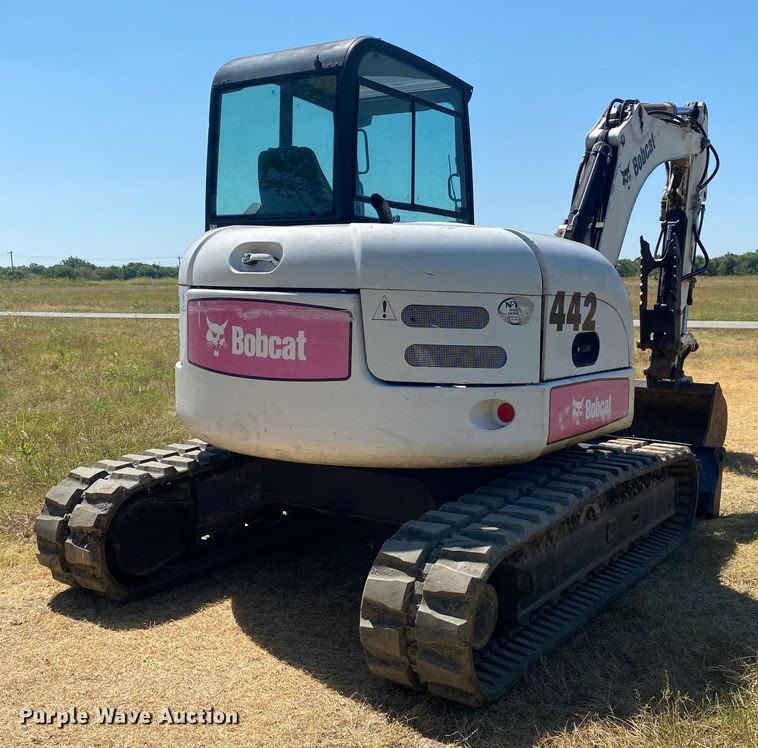 image for item DM4222 2003 Bobcat 442  mini excavator