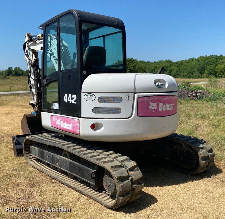 image for item DM4222 2003 Bobcat 442  mini excavator