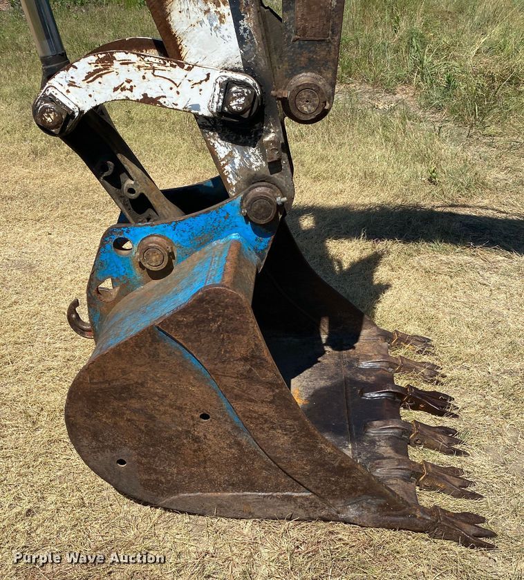 image for item DM4222 2003 Bobcat 442  mini excavator