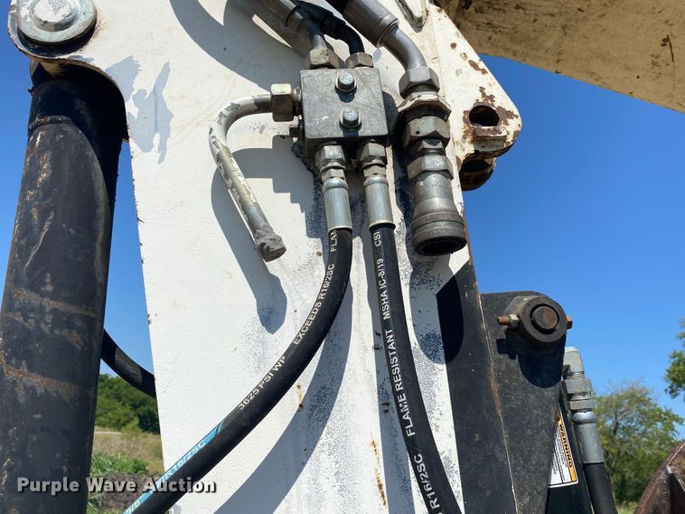 image for item DM4222 2003 Bobcat 442  mini excavator